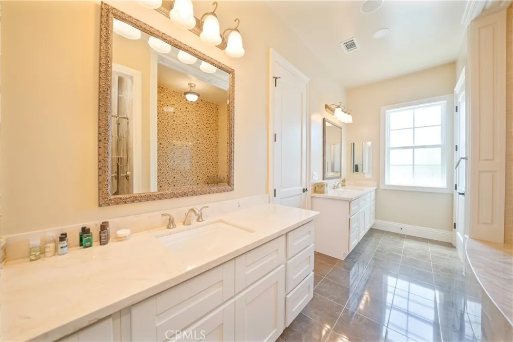 355 W Palm Dr Arcadia, CA 91007