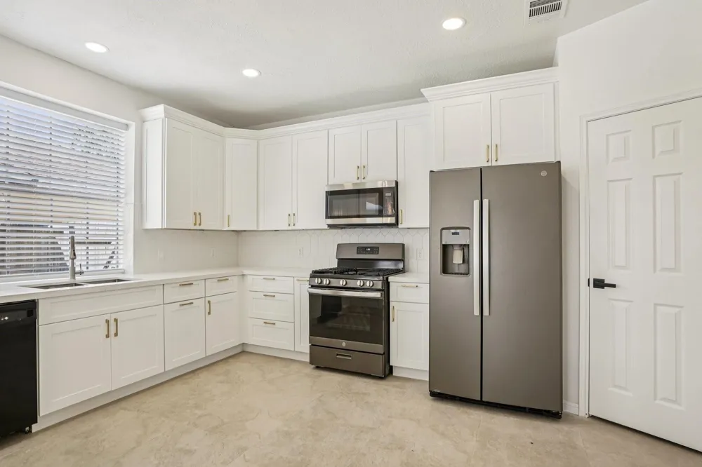 1808 Mission Circle Friendswood, TX 77546