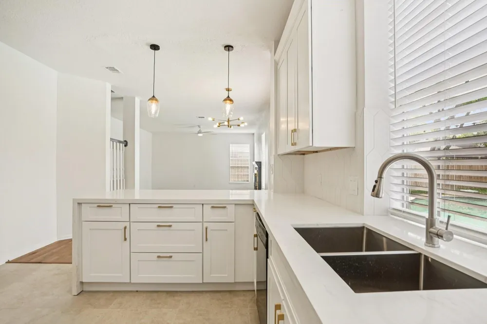 1808 Mission Circle Friendswood, TX 77546