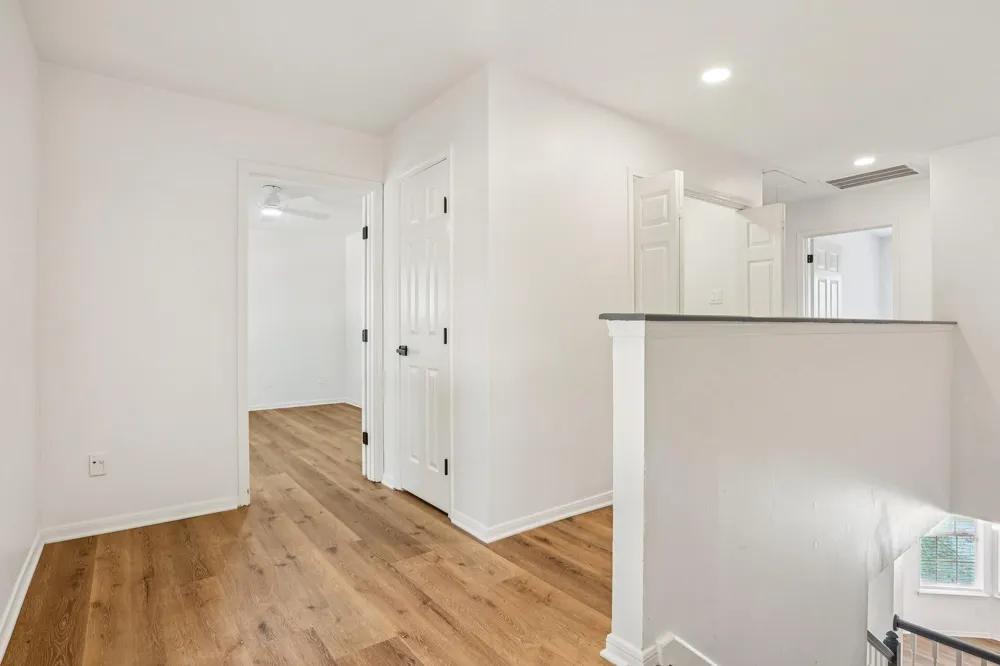 1808 Mission Circle Friendswood, TX 77546