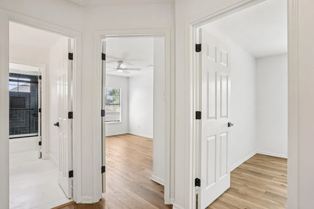 1808 Mission Circle Friendswood, TX 77546