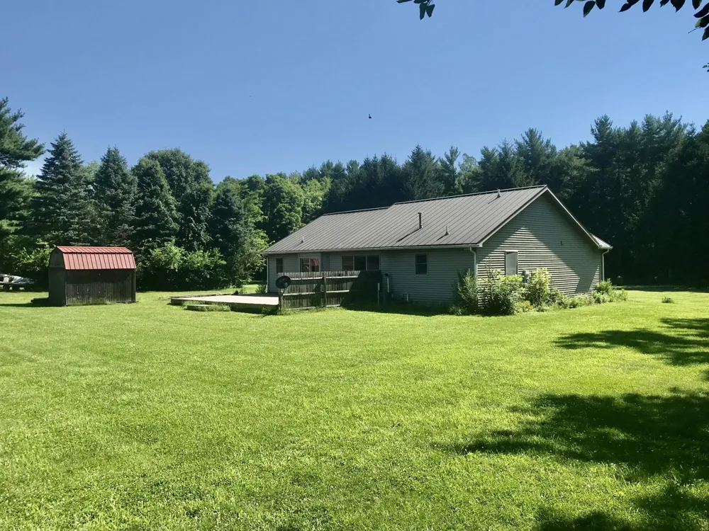 11348 Riverside Drive White Pigeon, MI 49099
