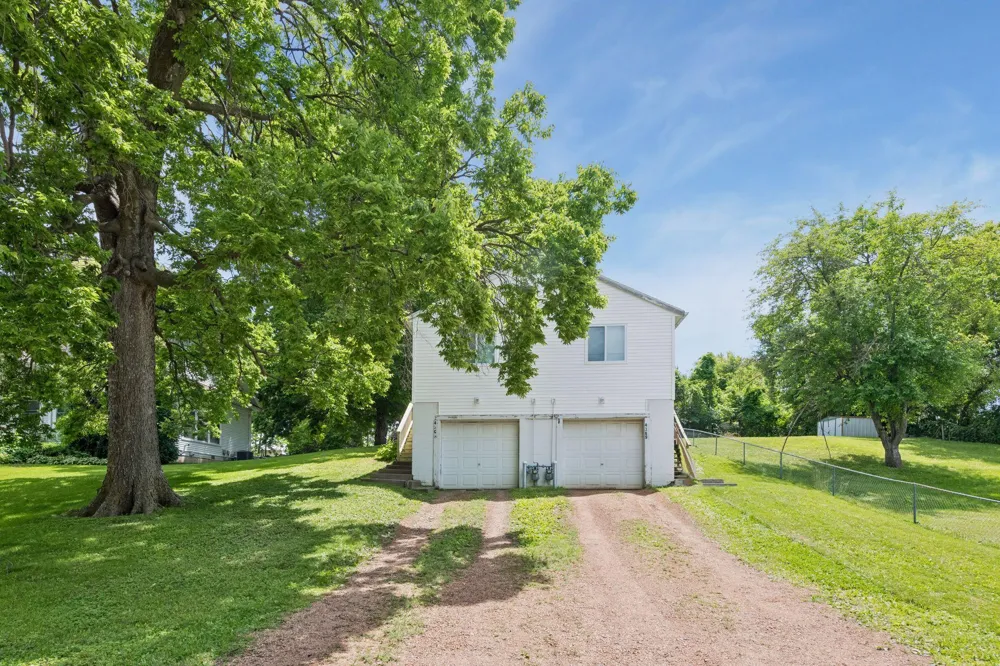 4365 Warren Avenue Spring Park, MN 55384