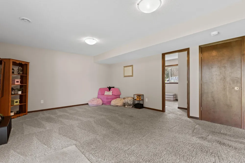 805 6th Street NE Stewartville, MN 55976