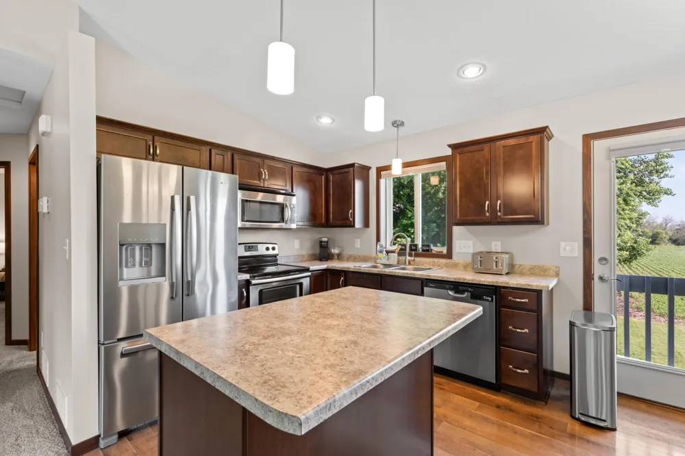 805 6th Street NE Stewartville, MN 55976