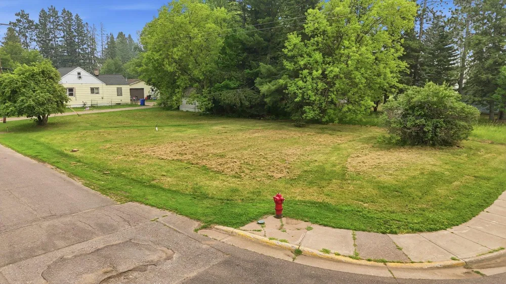 3934, 3936 Main Street Kettle River, MN 55757