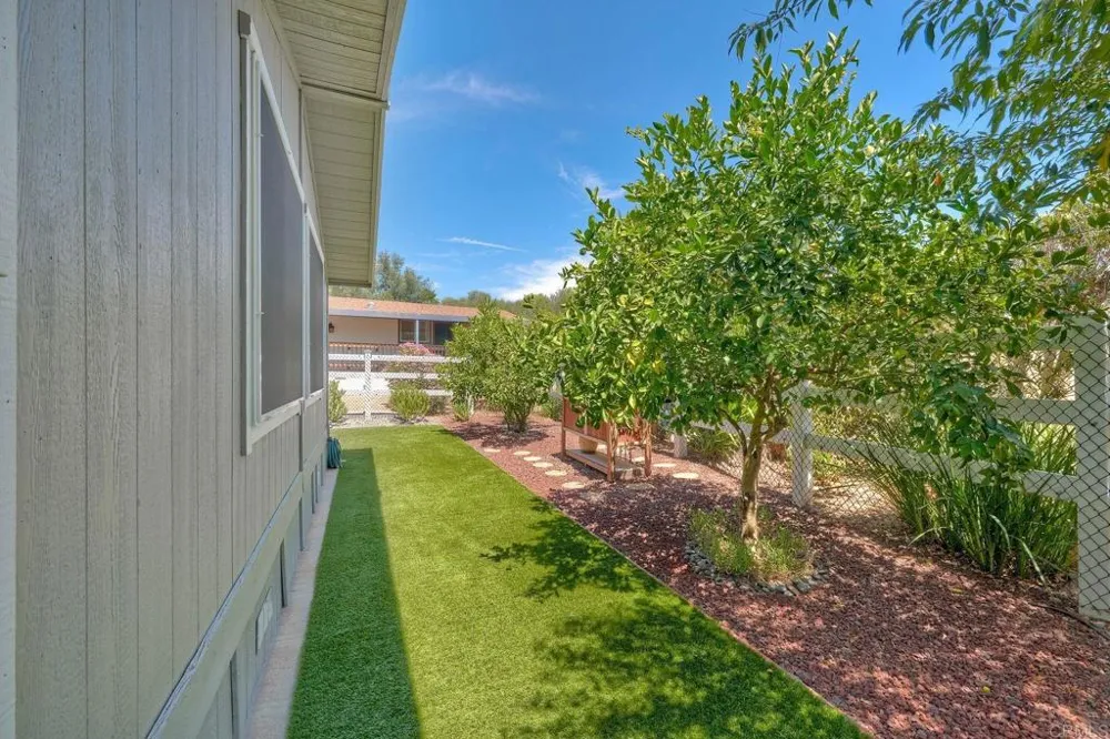 18218 Paradise Mountain Rd Spc 75 #Lot 75 Valley Center, CA 92082