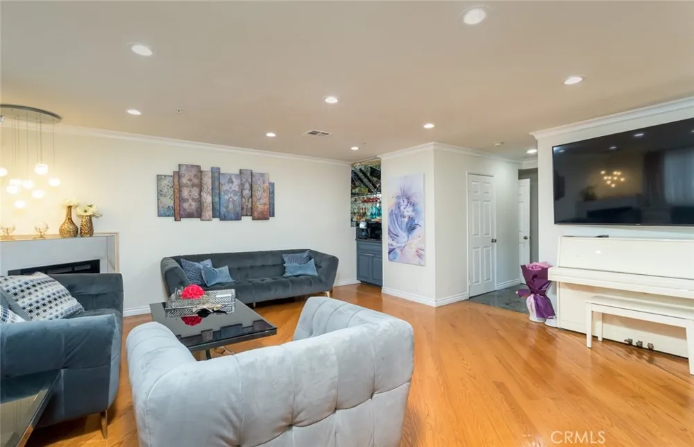 1421 5th Street #1 Glendale, CA 91201