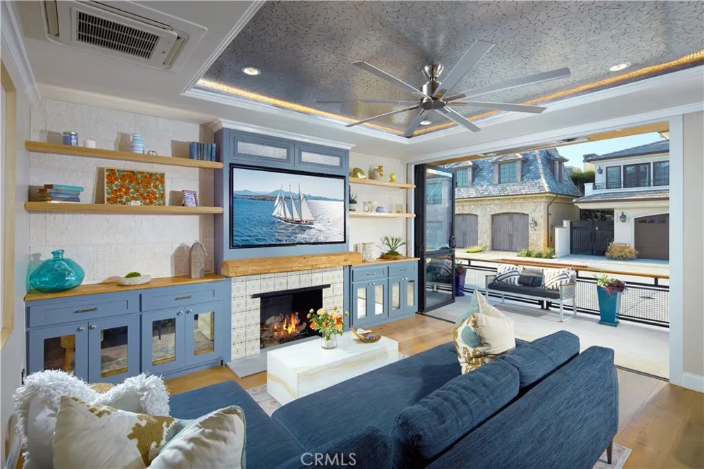 1311 W Bay Avenue Newport Beach, CA 92661