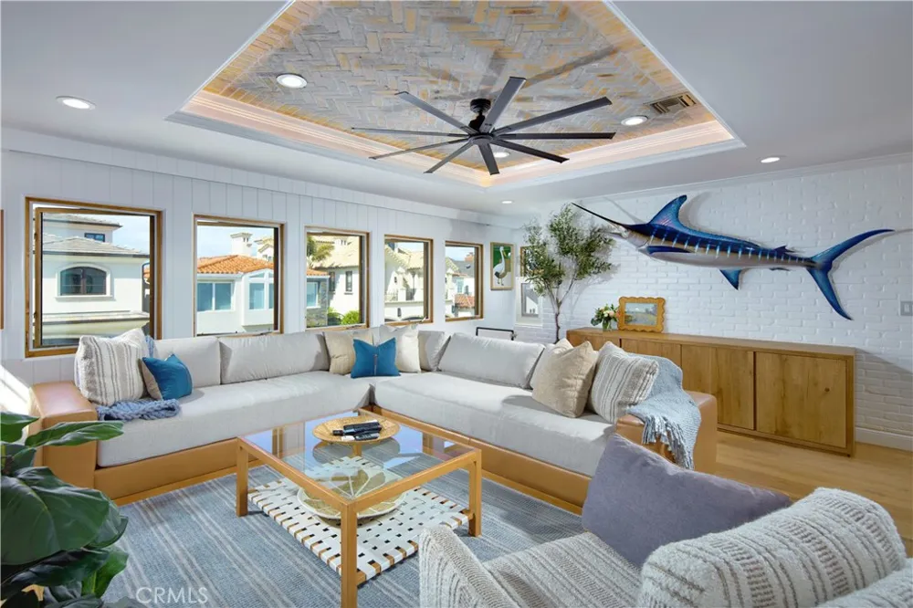 1311 W Bay Avenue Newport Beach, CA 92661