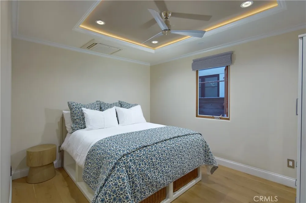 1311 W Bay Avenue Newport Beach, CA 92661