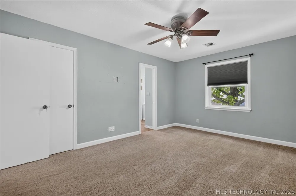 5821 Harvard Drive Bartlesville, OK 74006