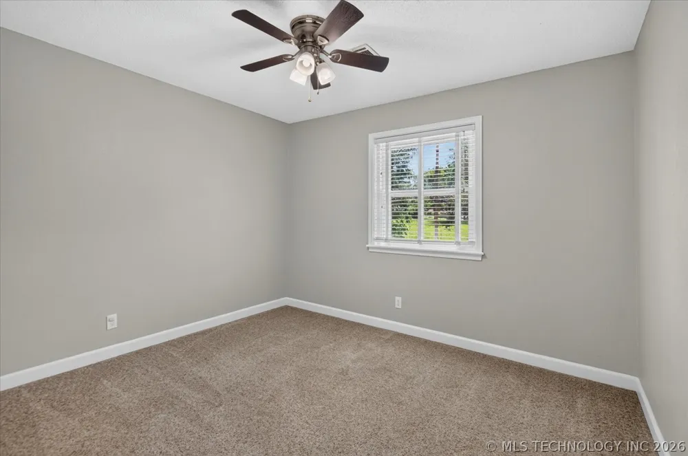 5821 Harvard Drive Bartlesville, OK 74006