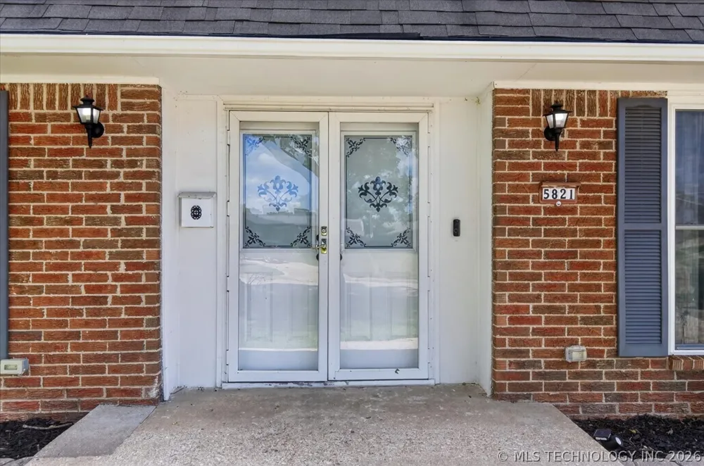 5821 Harvard Drive Bartlesville, OK 74006