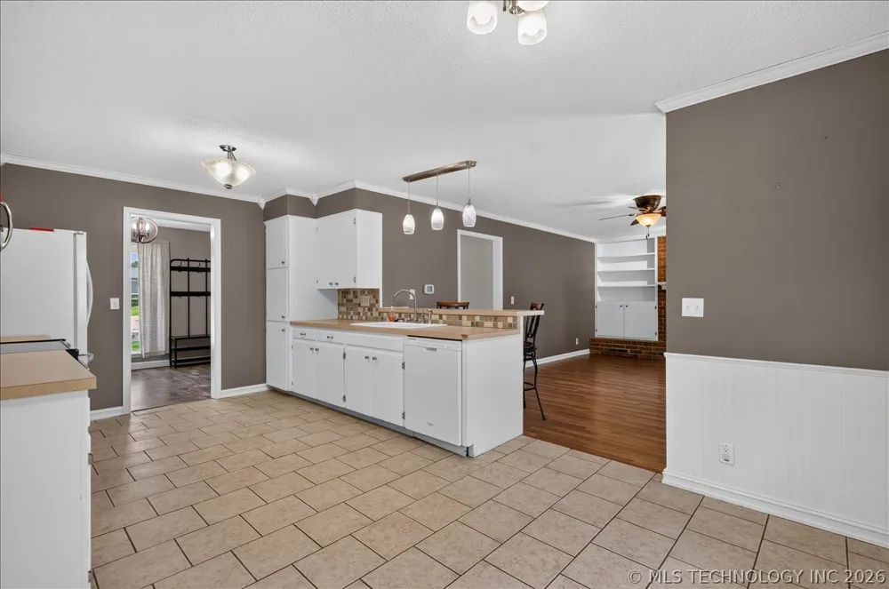 5821 Harvard Drive Bartlesville, OK 74006