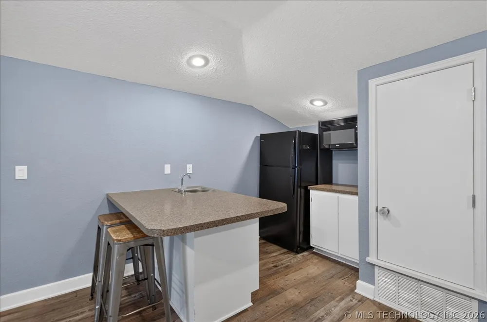 5821 Harvard Drive Bartlesville, OK 74006