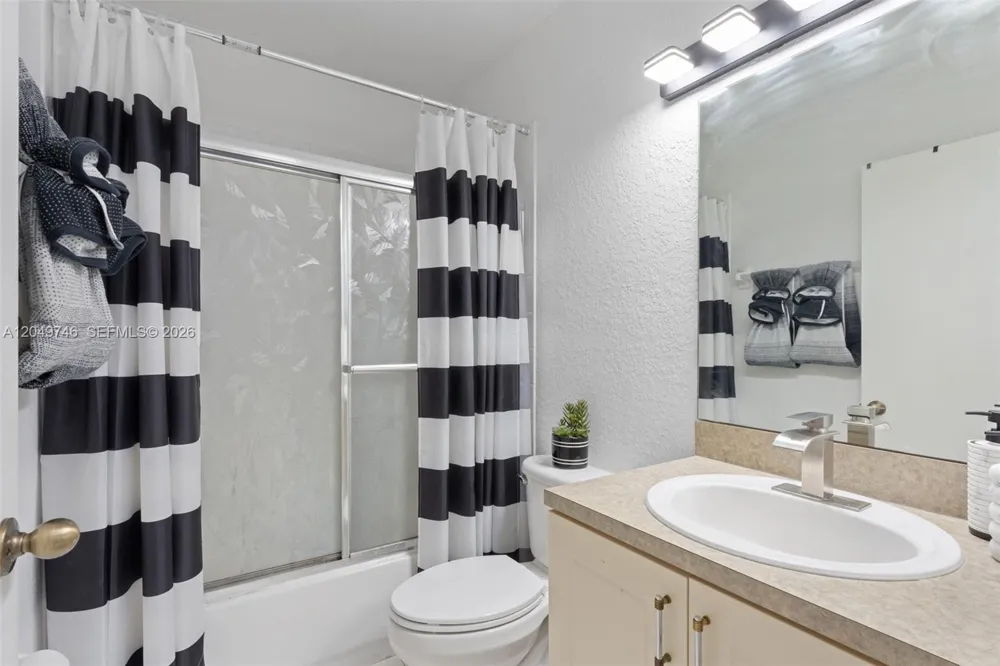 2303 SW 87th Ter Miramar, FL 33025