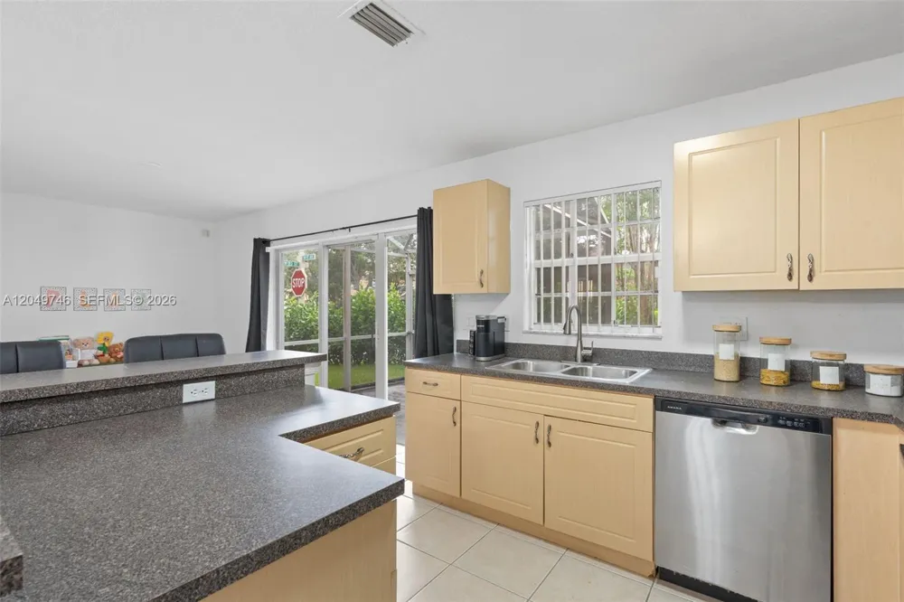2303 SW 87th Ter Miramar, FL 33025