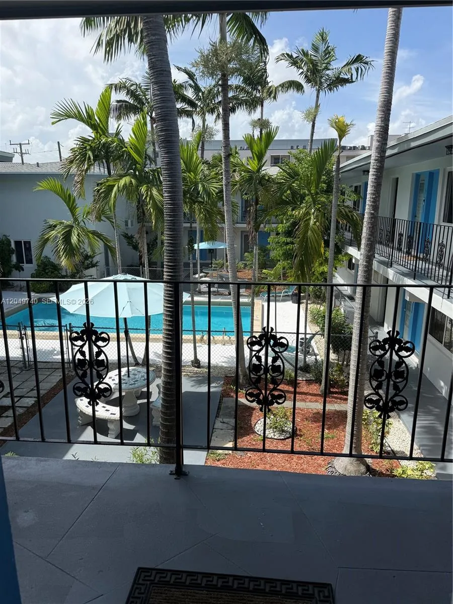 7441 SW 59th Pl #28 South Miami, FL 33143
