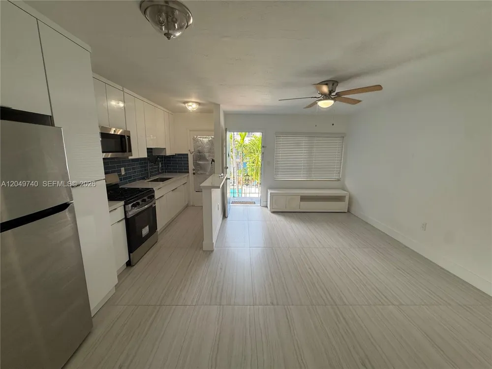 7441 SW 59th Pl #28 South Miami, FL 33143