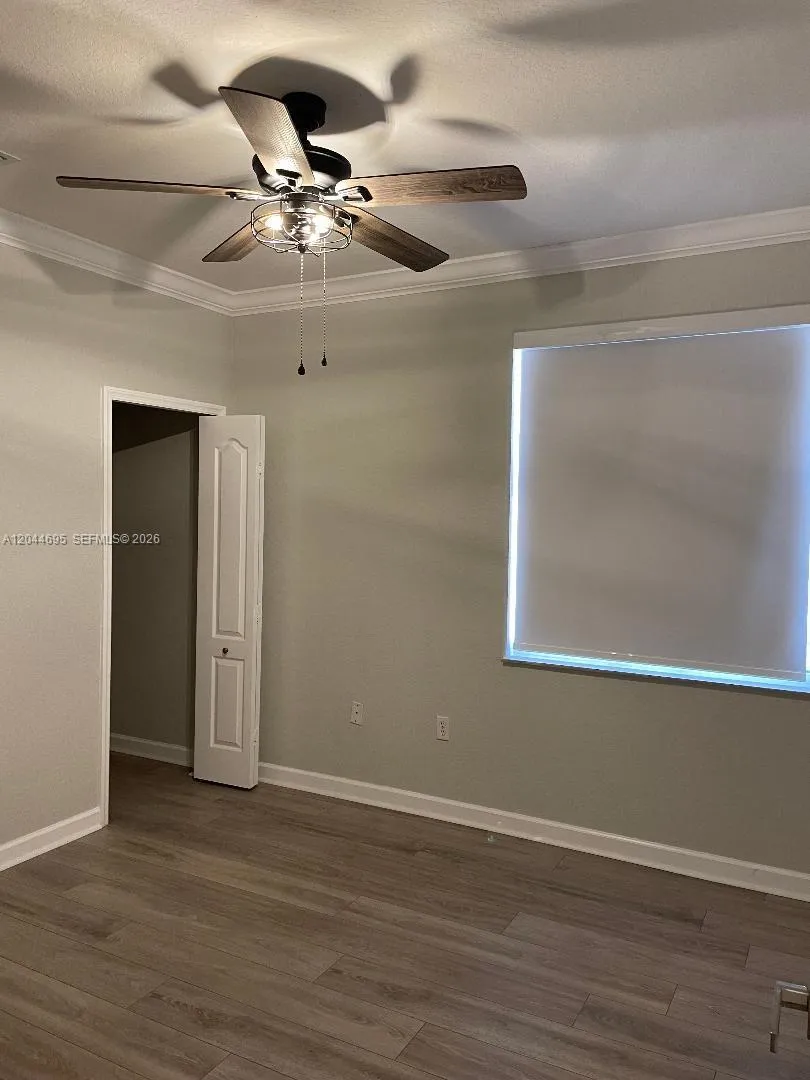 15431 SW 39th Ter Miami, FL 33185