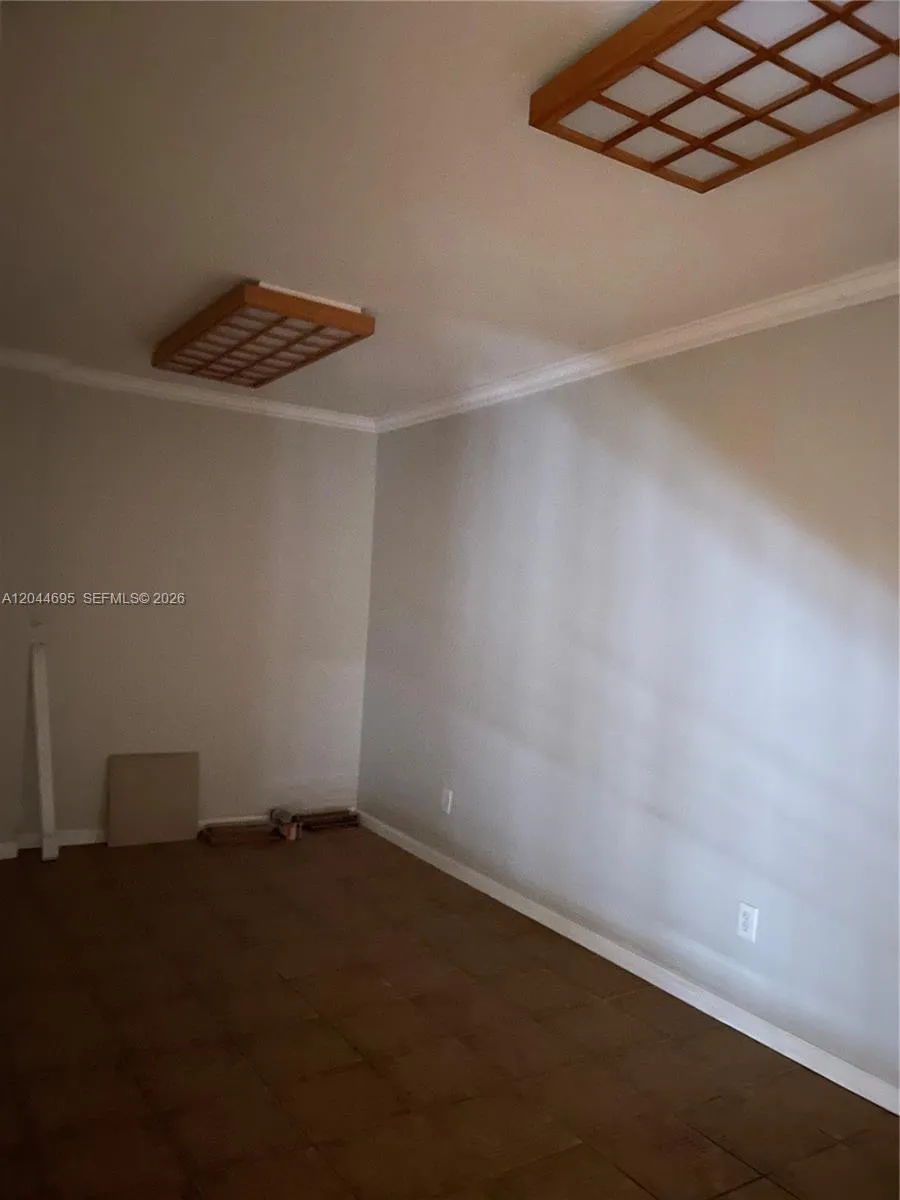 15431 SW 39th Ter Miami, FL 33185