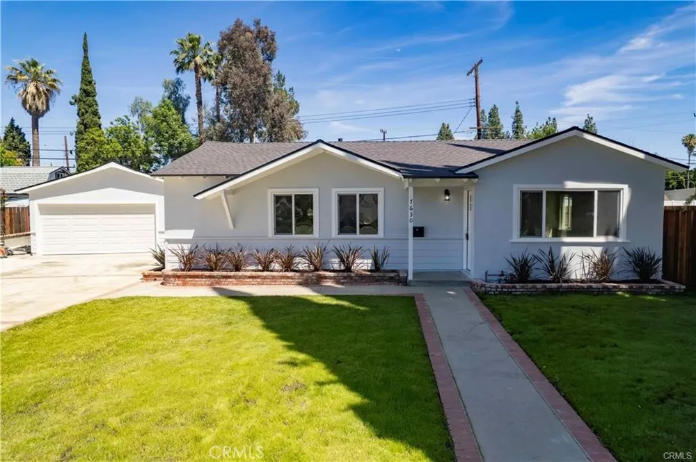 7630 Minstrel Los Angeles, CA 91304