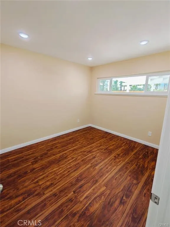 7630 Minstrel Los Angeles, CA 91304