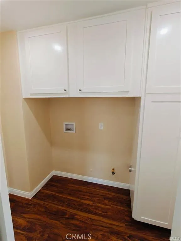 7630 Minstrel Los Angeles, CA 91304