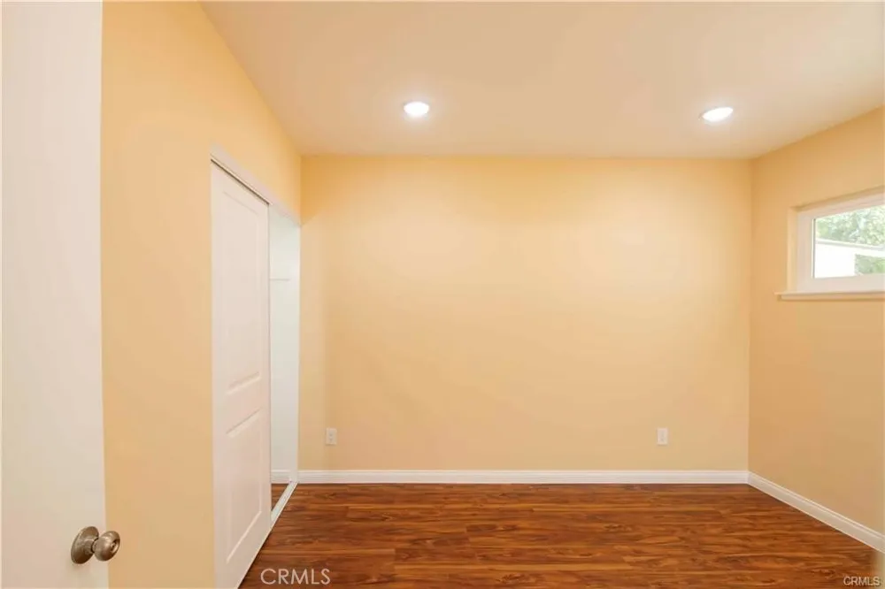 7630 Minstrel Los Angeles, CA 91304