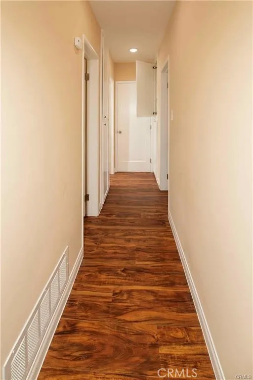 7630 Minstrel Los Angeles, CA 91304