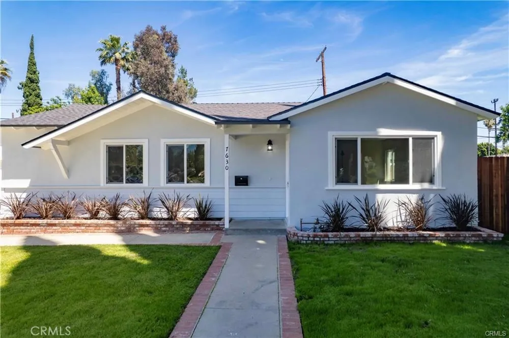 7630 Minstrel Los Angeles, CA 91304