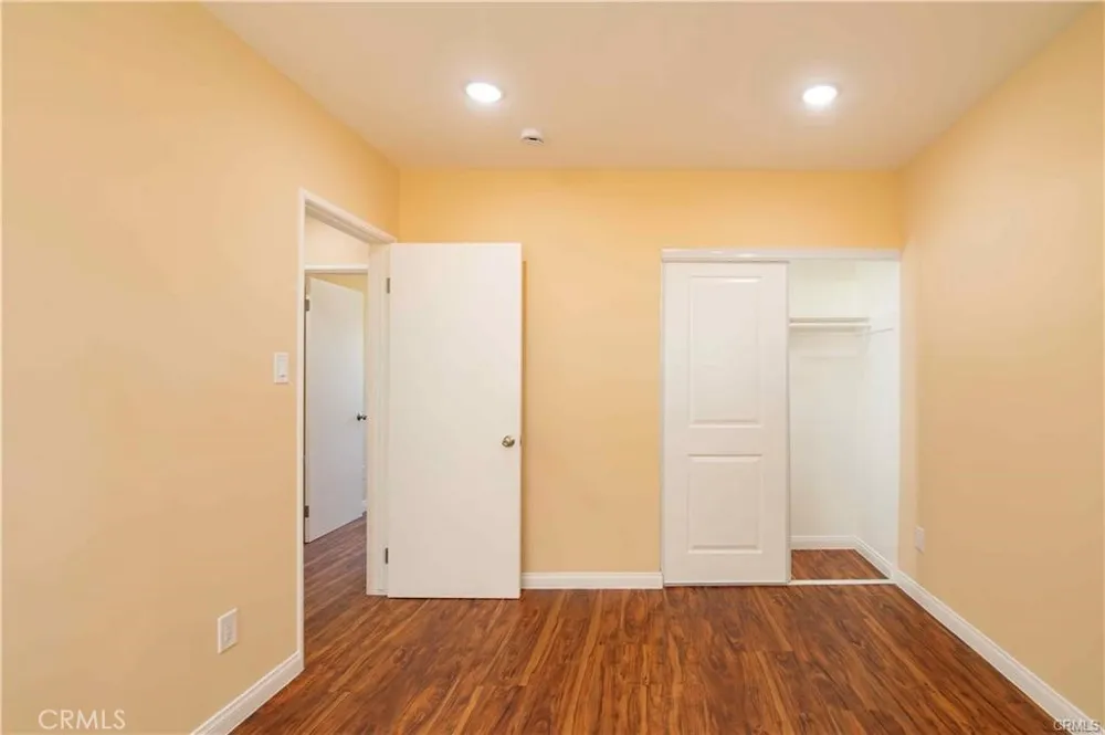 7630 Minstrel Los Angeles, CA 91304