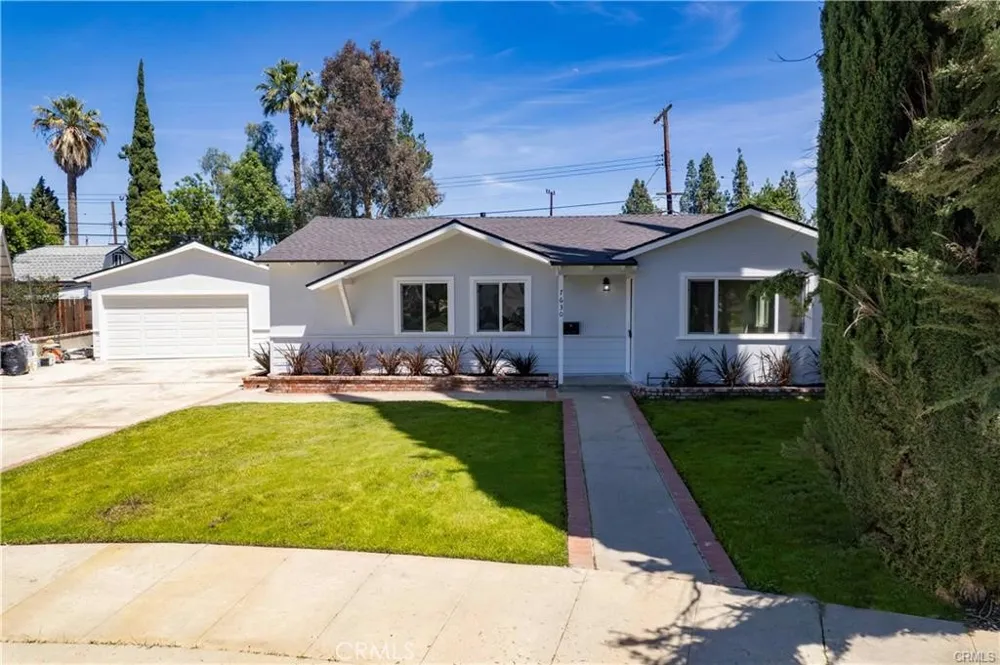 7630 Minstrel Los Angeles, CA 91304