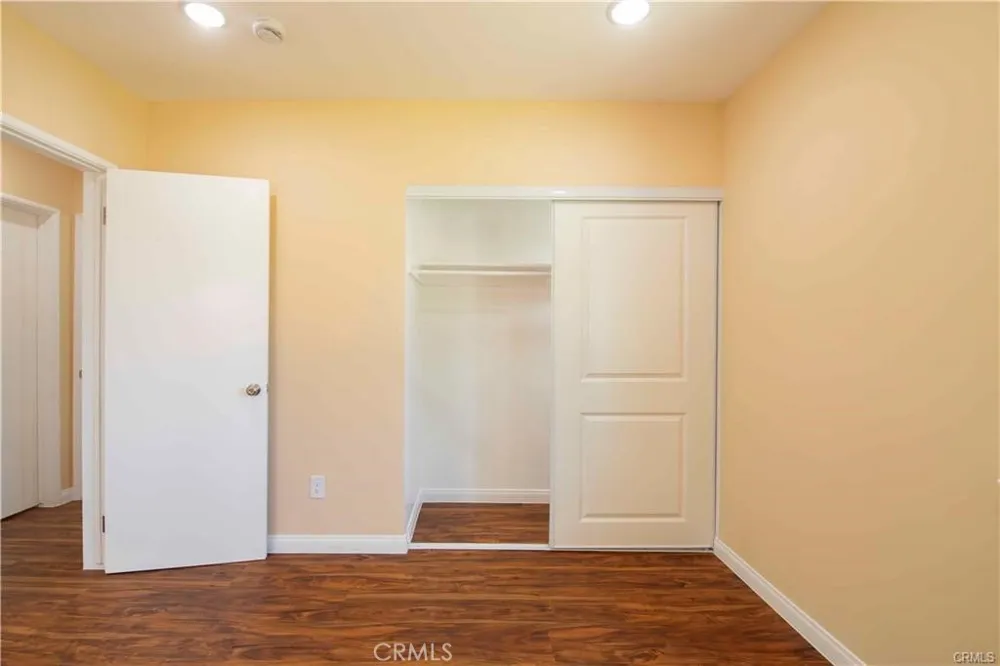 7630 Minstrel Los Angeles, CA 91304