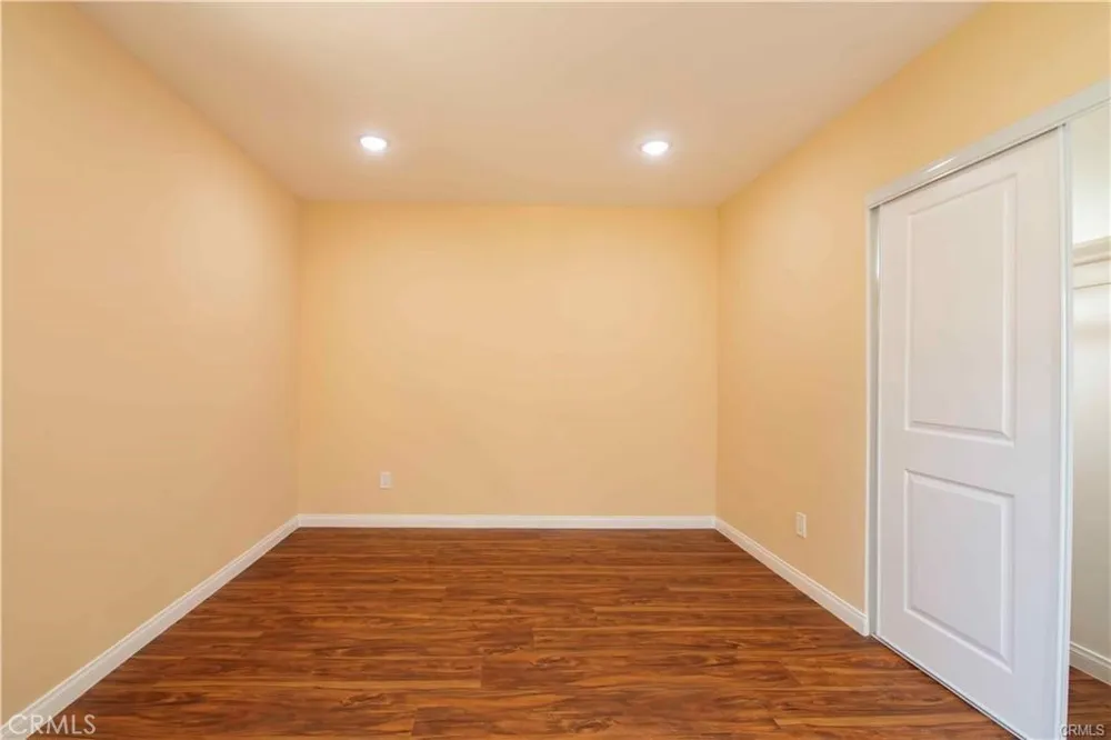7630 Minstrel Los Angeles, CA 91304