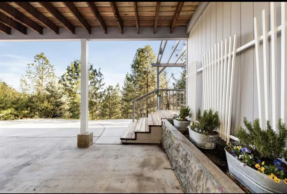 15126 Carrie Drive Grass Valley, CA 95949