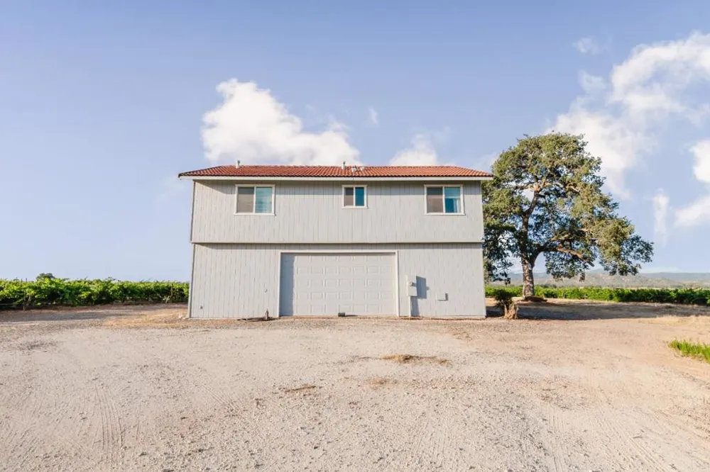 68277 Jolon Road Bradley, CA 93426