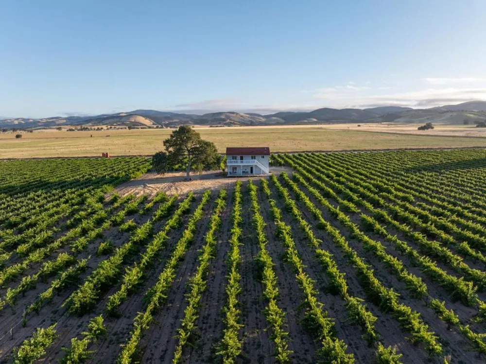 68277 Jolon Road Bradley, CA 93426