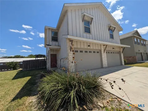 319 Untermaier Street
