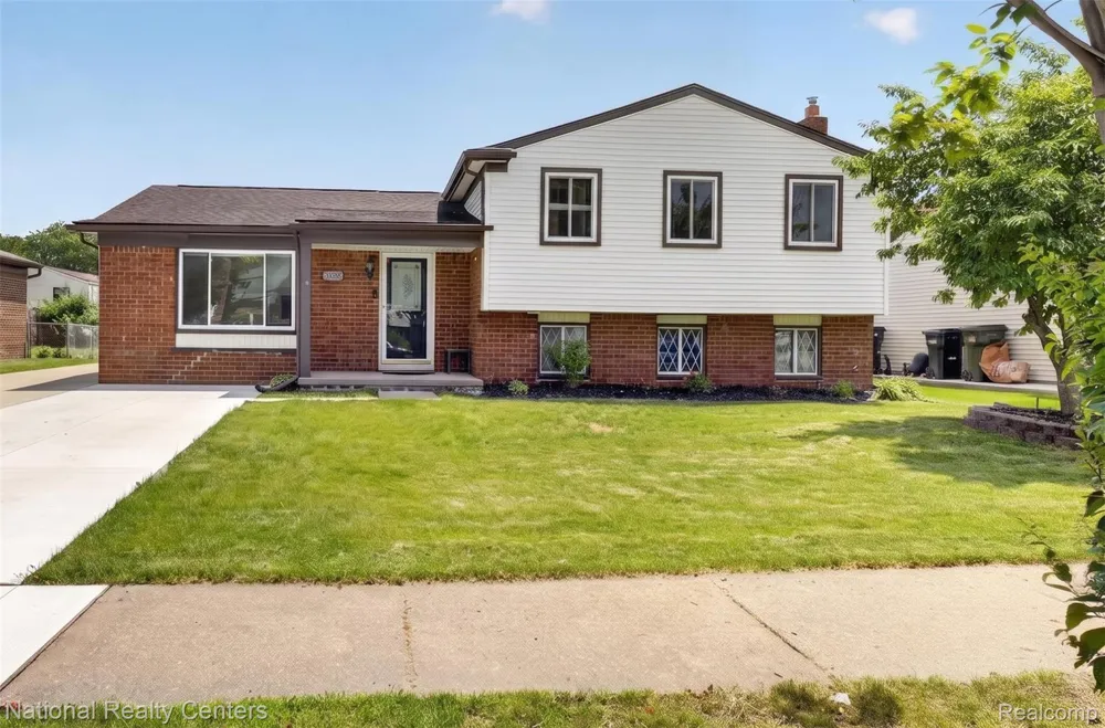 40014 Eagle Drive Sterling Heights City, MI 48310