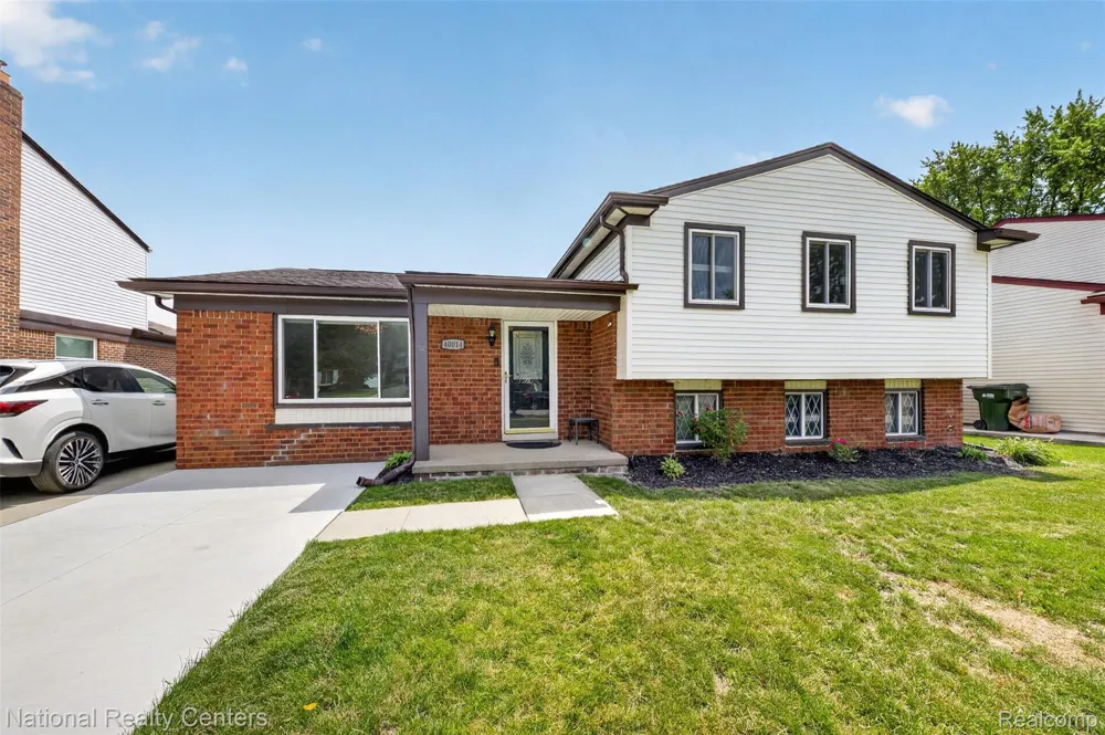 40014 Eagle Drive Sterling Heights City, MI 48310