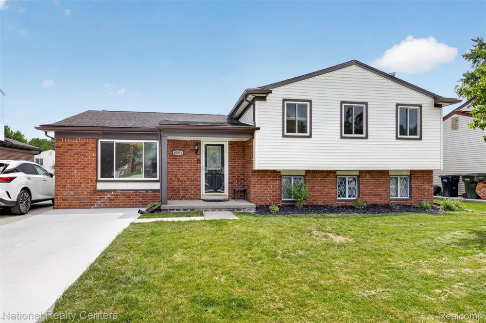 40014 Eagle Drive Sterling Heights City, MI 48310