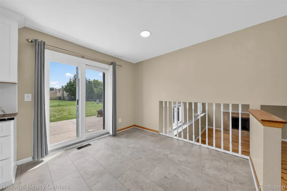 40014 Eagle Drive Sterling Heights City, MI 48310