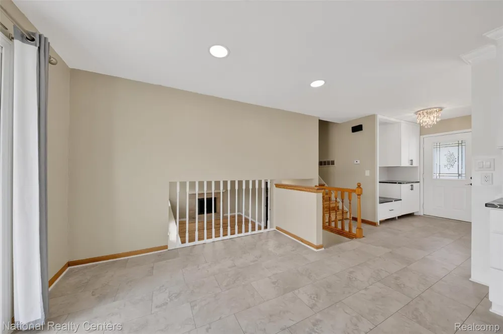 40014 Eagle Drive Sterling Heights City, MI 48310