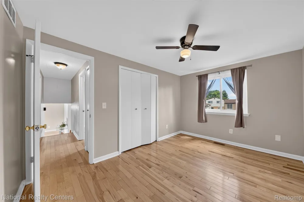40014 Eagle Drive Sterling Heights City, MI 48310