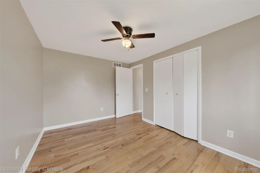 40014 Eagle Drive Sterling Heights City, MI 48310