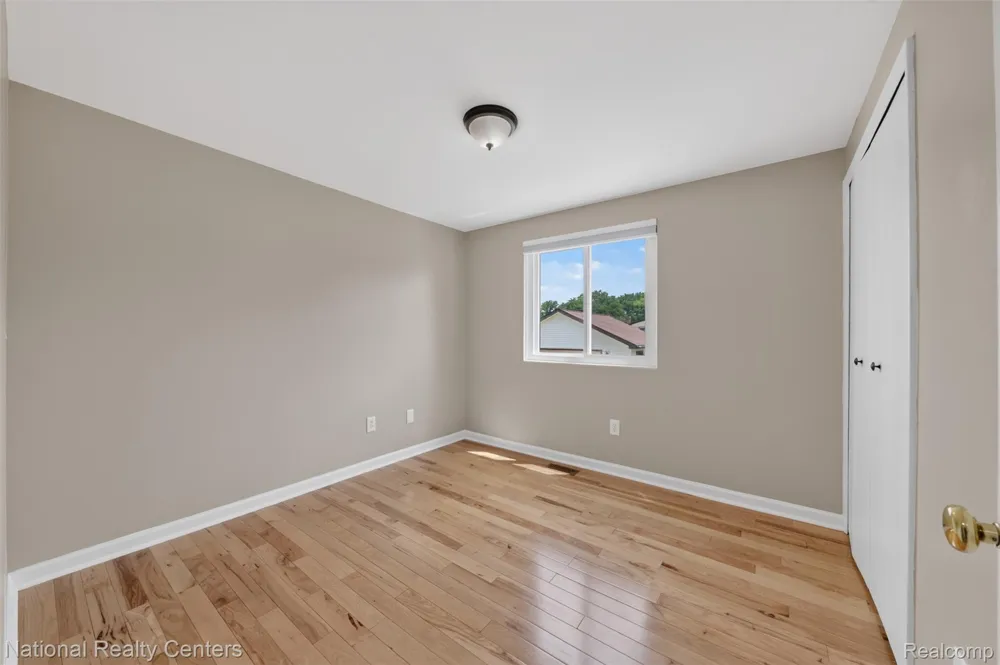 40014 Eagle Drive Sterling Heights City, MI 48310