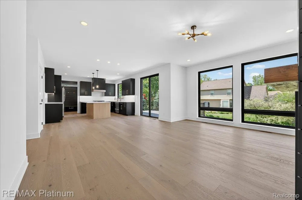 1309 Walloon Way Orion Charter Township, MI 48360