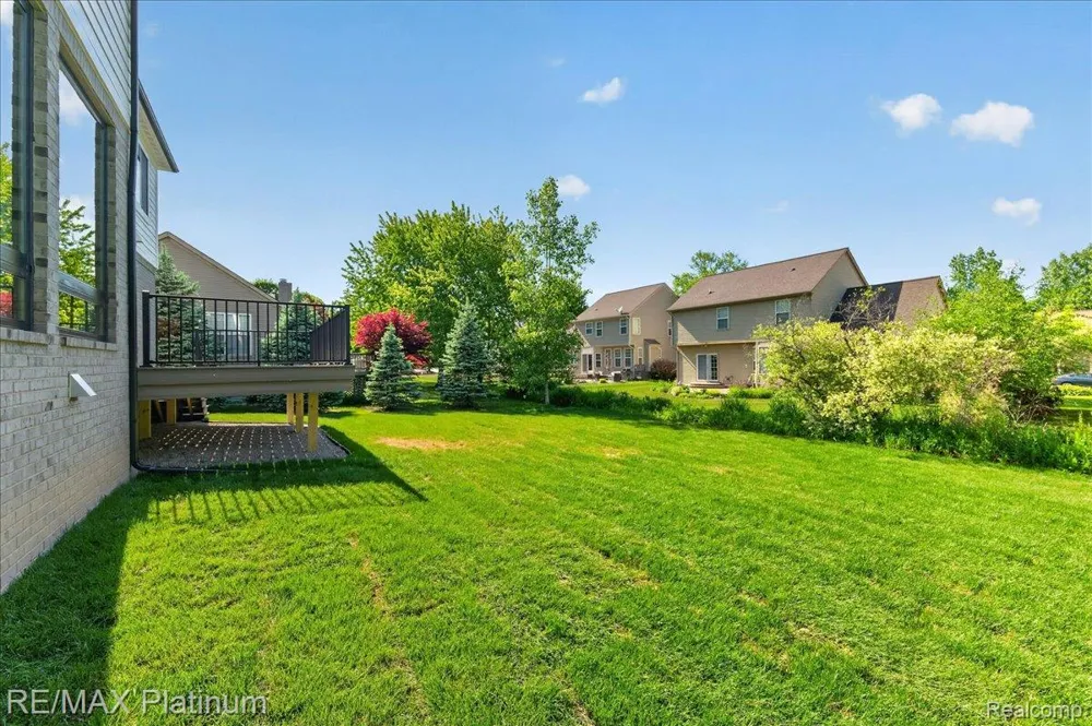 1309 Walloon Way Orion Charter Township, MI 48360
